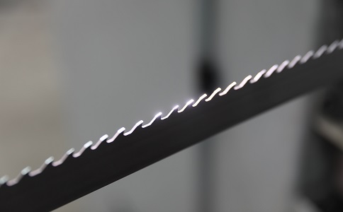 营口双金属带锯条产生切削噪音的原因具体有哪些？